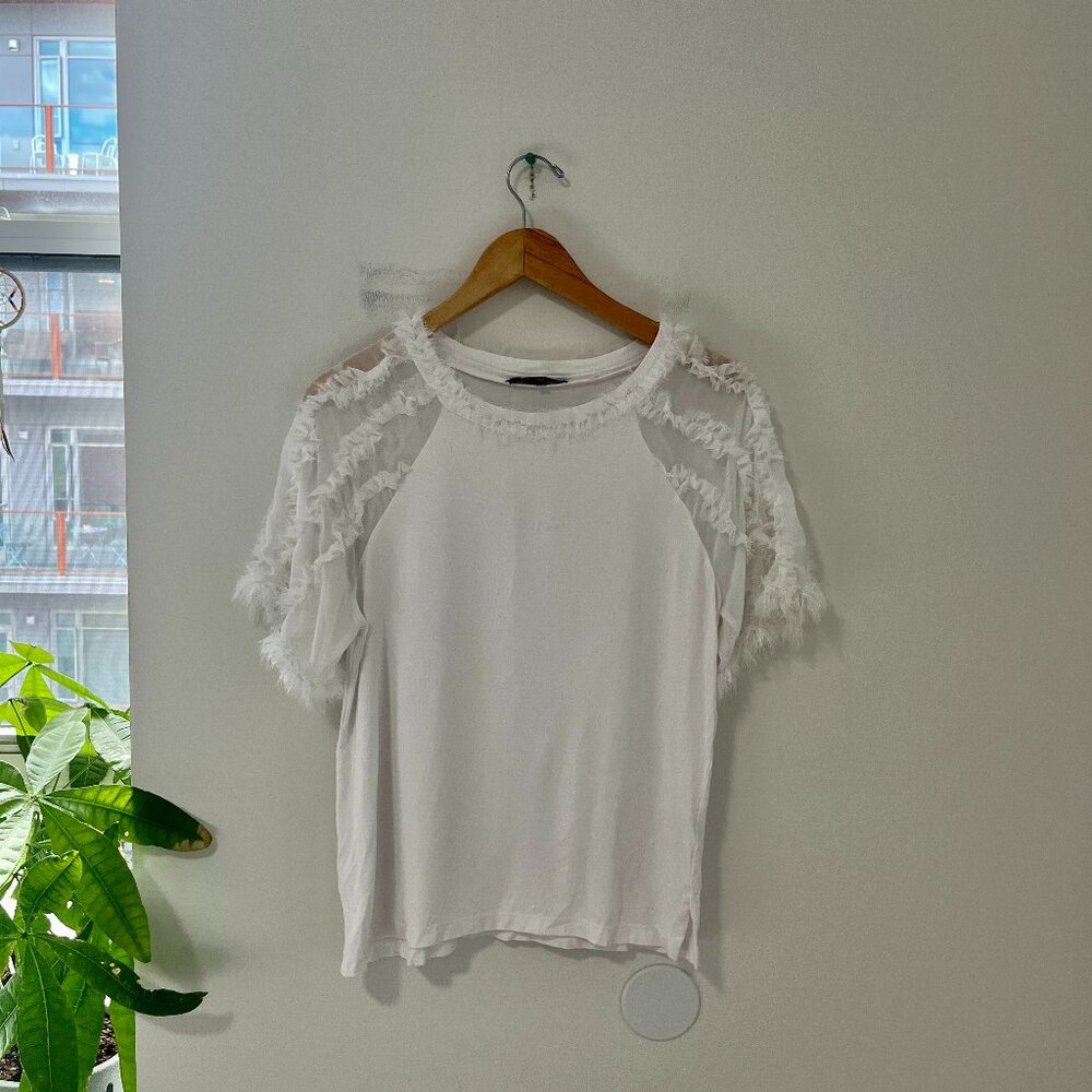 Kobi Halperin White Lace Ruffle Shoulders Short Sleeve Top Size Medium